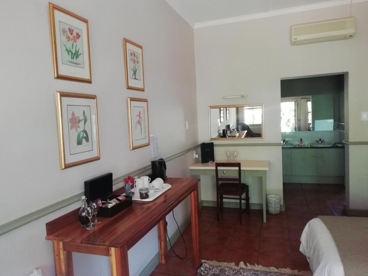Housemartin Lodge & Self Catering De Rust Екстер'єр фото